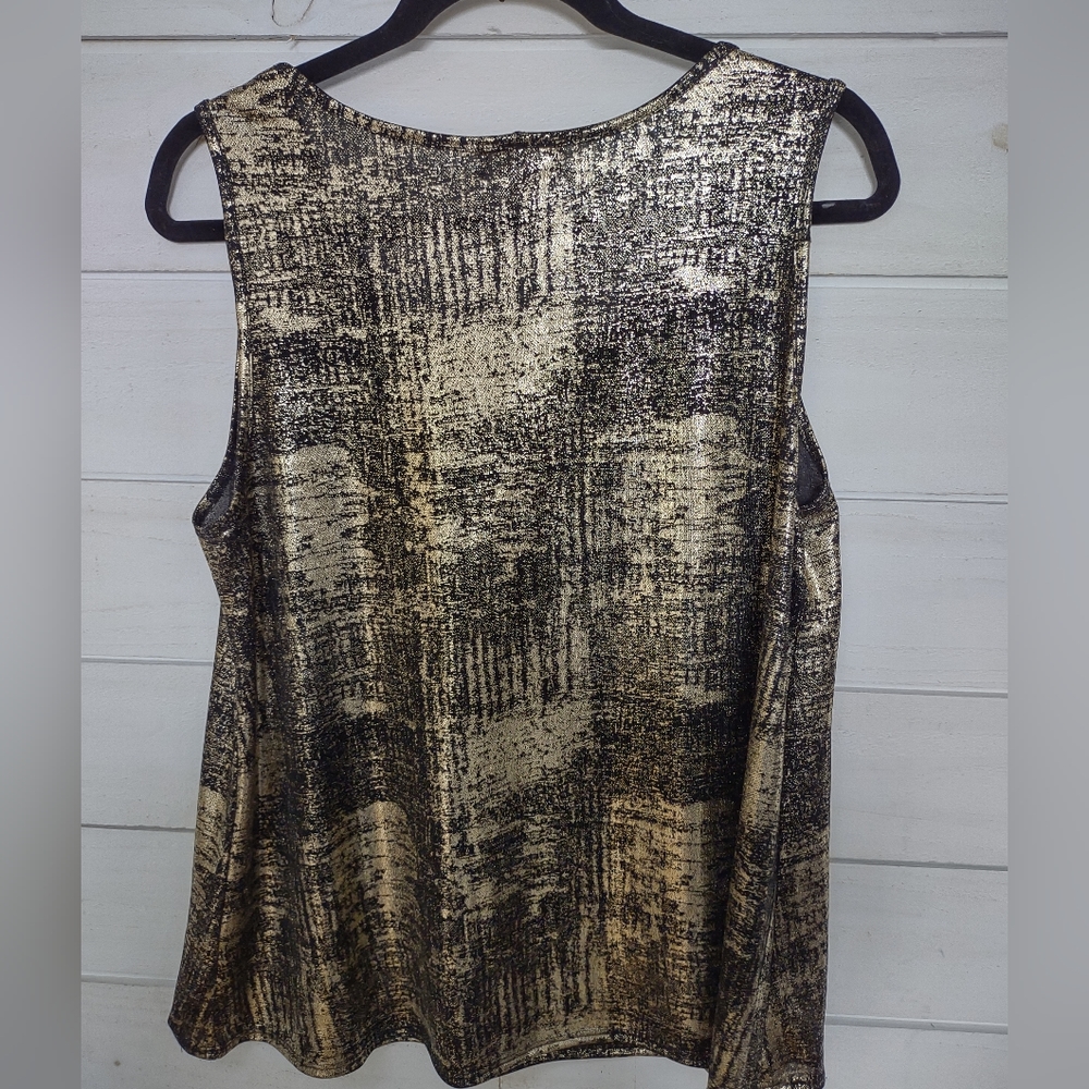 Emi and Joe metallic tank top - Picture 3 of 4